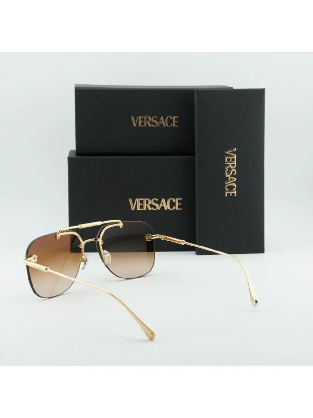 Versace model ve2296